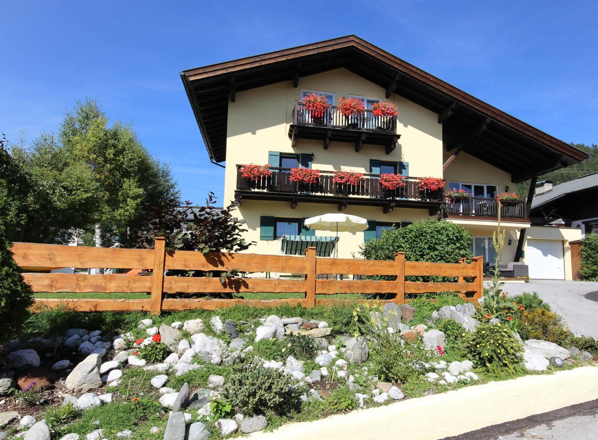 Alpenlandhaus Menardi Зеефельд в Тироле Экстерьер фото