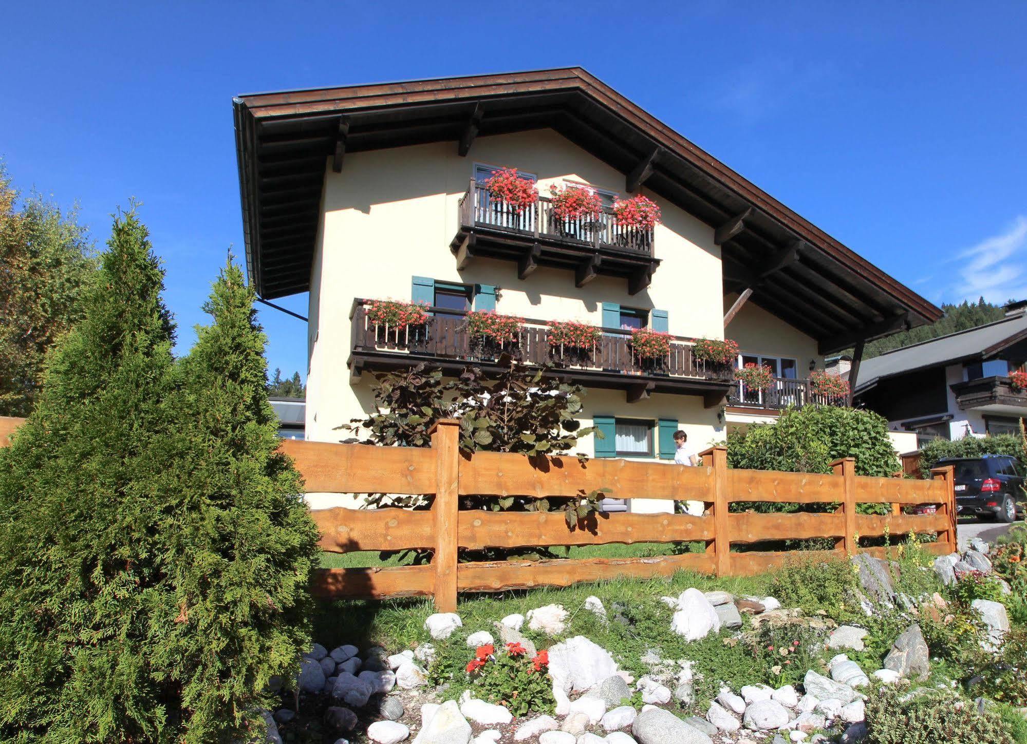 Alpenlandhaus Menardi Зеефельд в Тироле Экстерьер фото